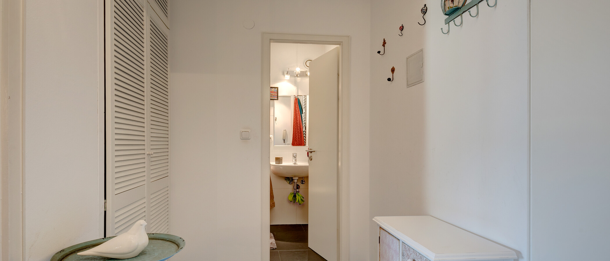 Плоский München Schwabing-West (rund um den Hohenzollernplatz) 01 Коридор/передпокій 10772