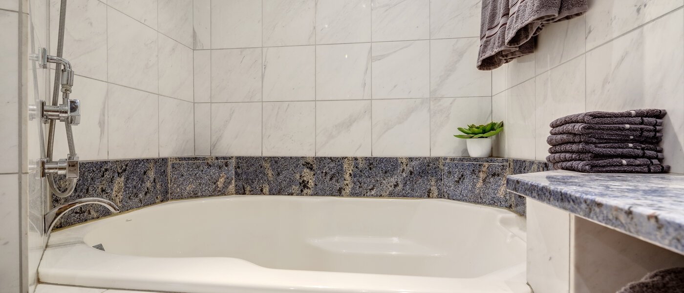 Mieszkanie na poddaszu München Denning 02 Łazienka 10809