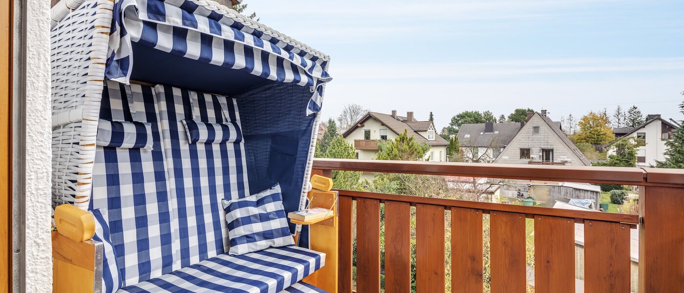 Mieszkanie na poddaszu München Denning 01 Balkon 10809