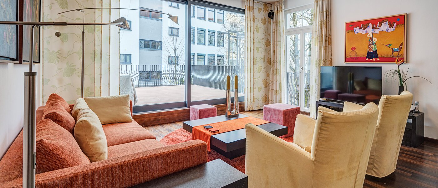 Ploché München Bogenhausen 02 Living 10830