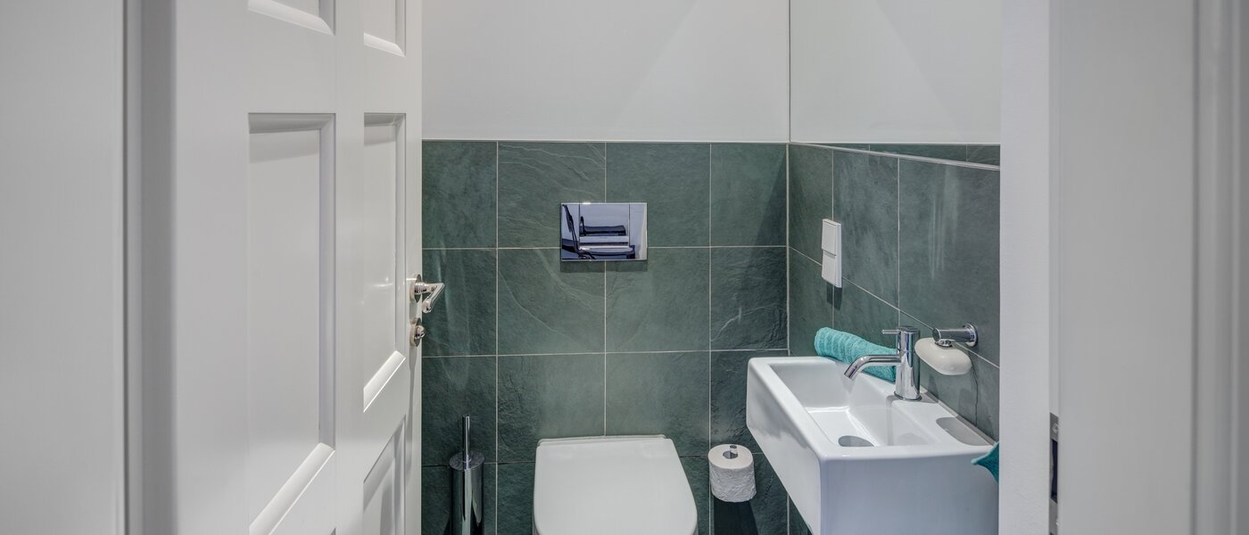 Ploché München Bogenhausen 01 Sep. WC 10830