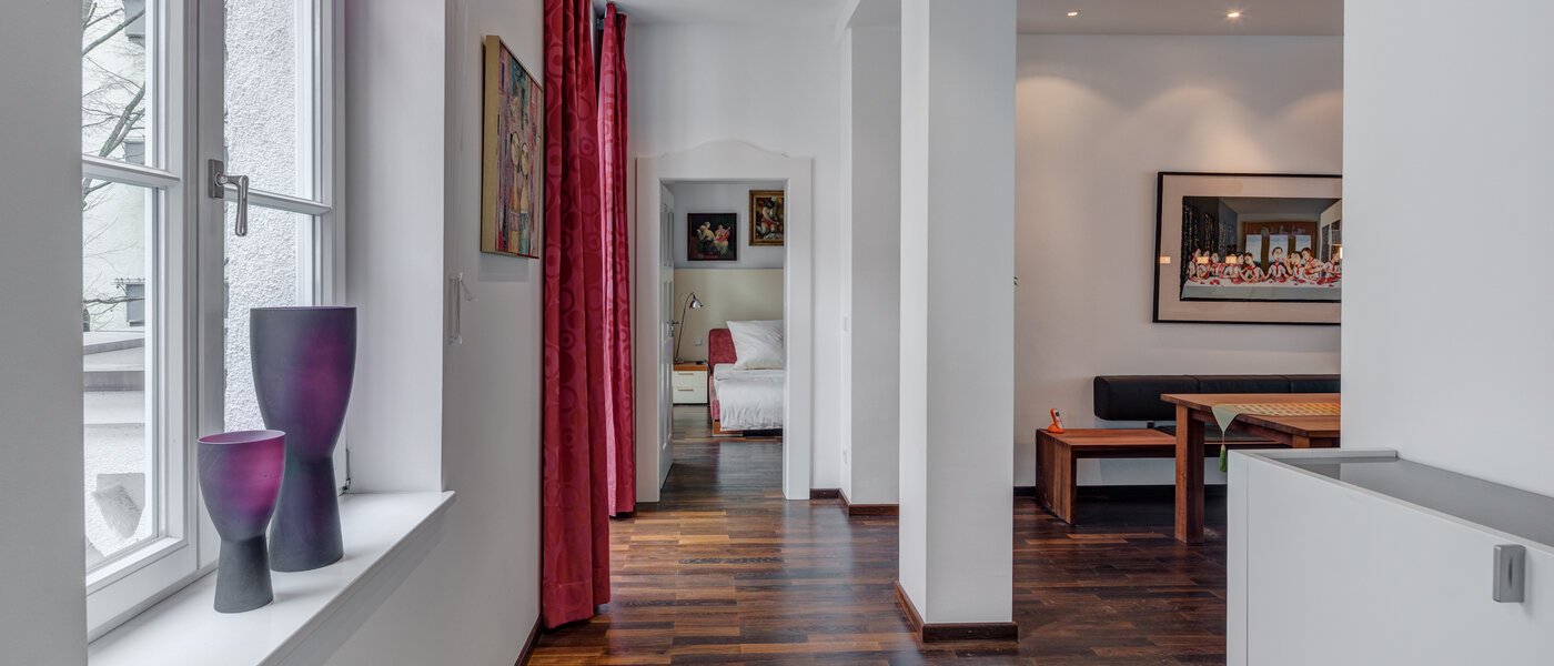 Ploché München Bogenhausen 01 Chodba/priestor 10830