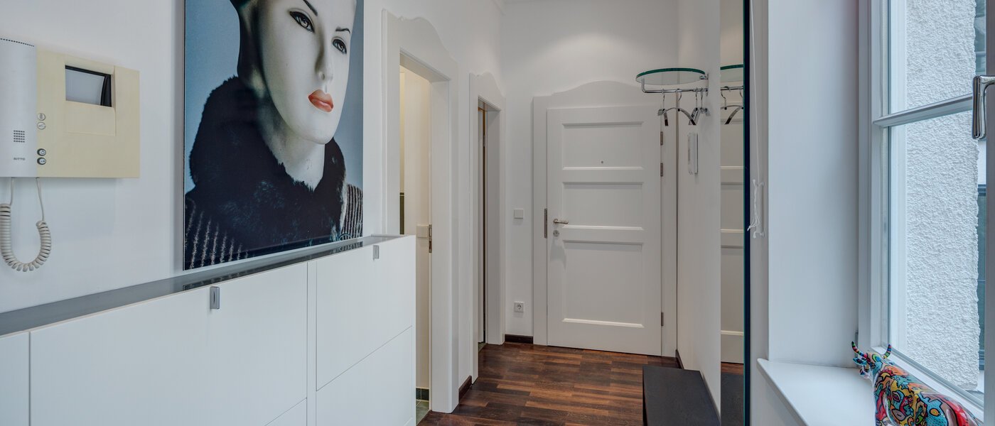 Ploché München Bogenhausen 03 Chodba/priestor 10830