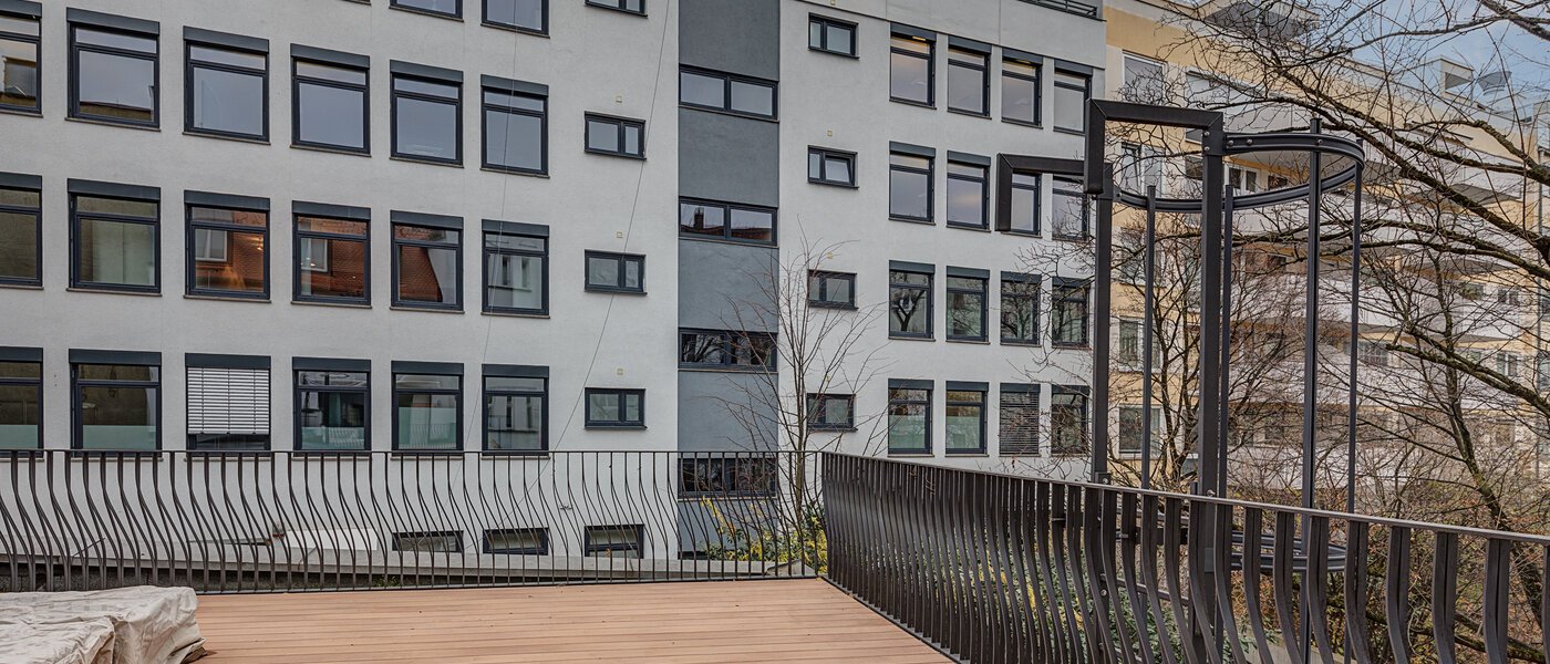 Ploché München Bogenhausen 03 Terasa 10830