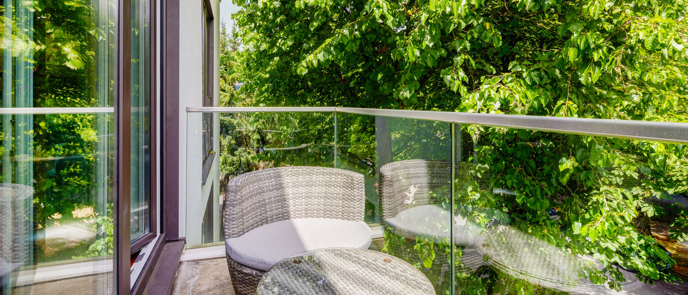 Plat München Nymphenburg 01 Balkon 10849