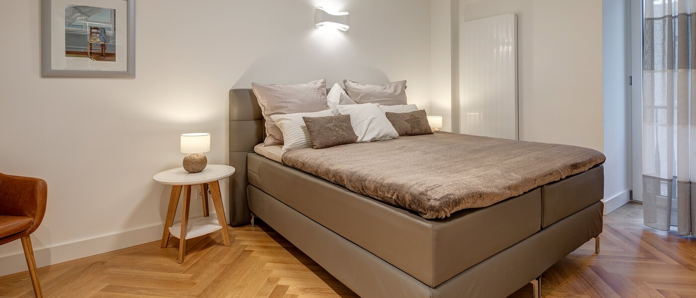 플랫 München Maxvorstadt - Rund um den Josephplatz 03 침실 10866