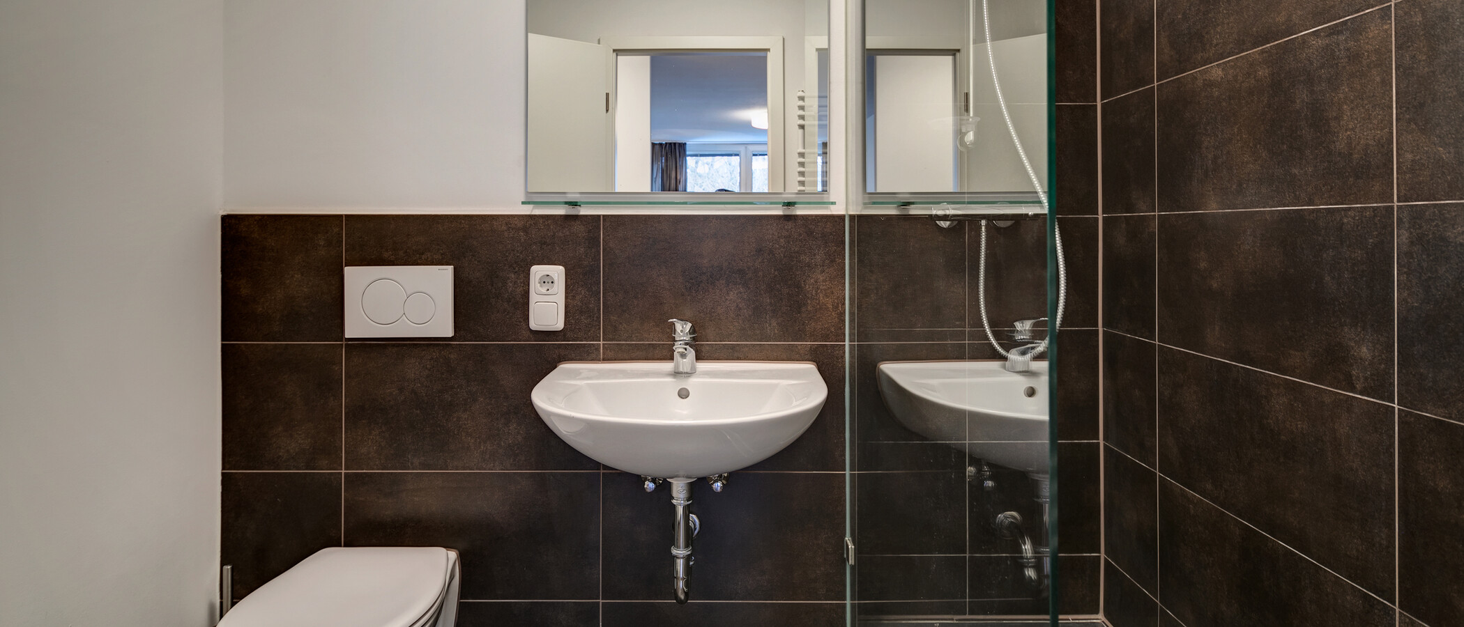 Flat München Maxvorstadt 01 Baderom 10870