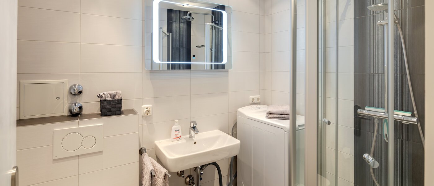 Lapos München Cosimapark 01 Fürdőszoba 10901