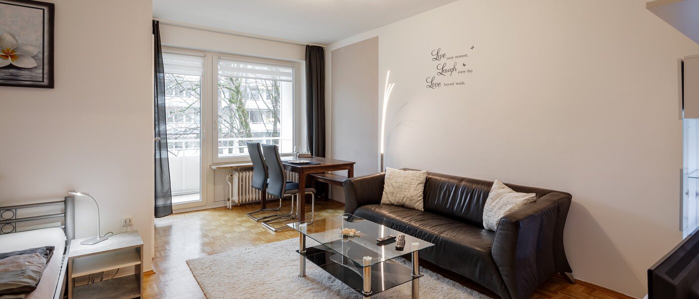 Lapos München Cosimapark 01 Nappali 10901