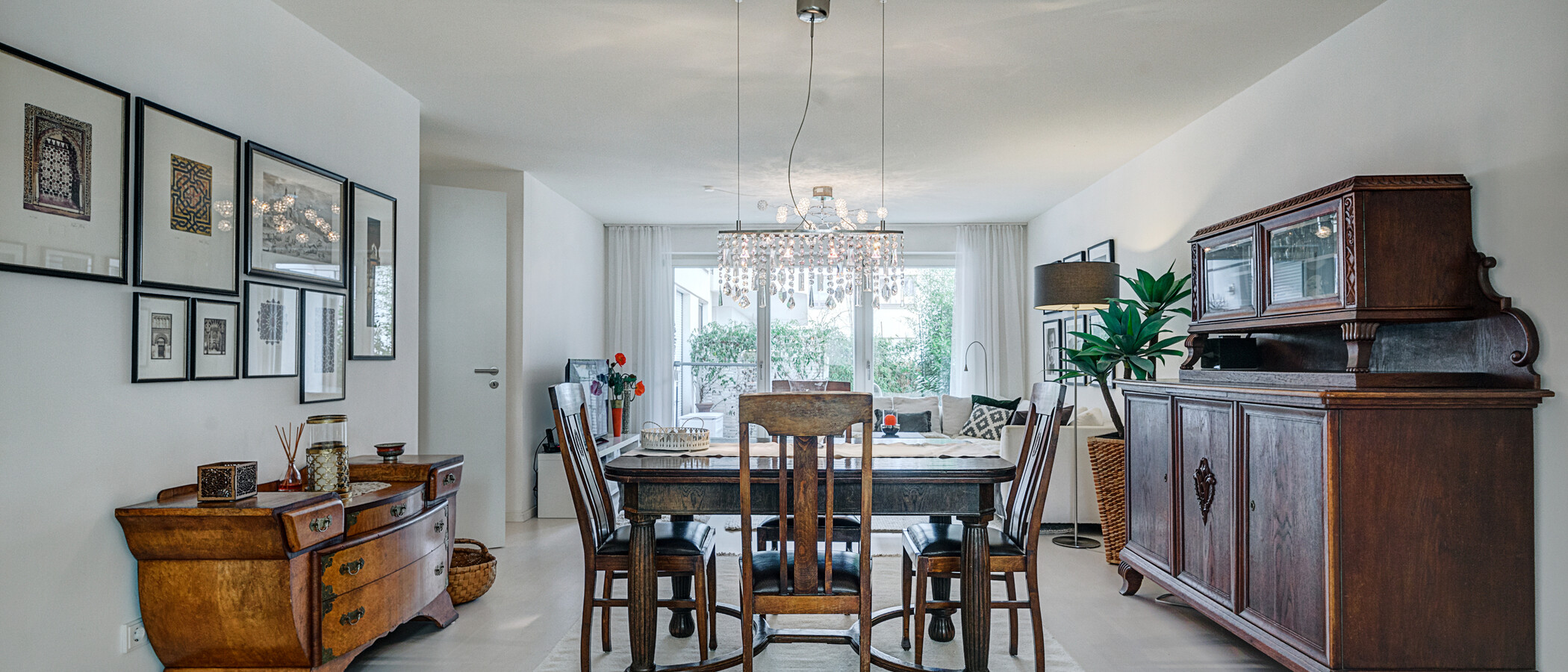 Ploché München Schwabing-Georgenschwaige 06 Living 10906