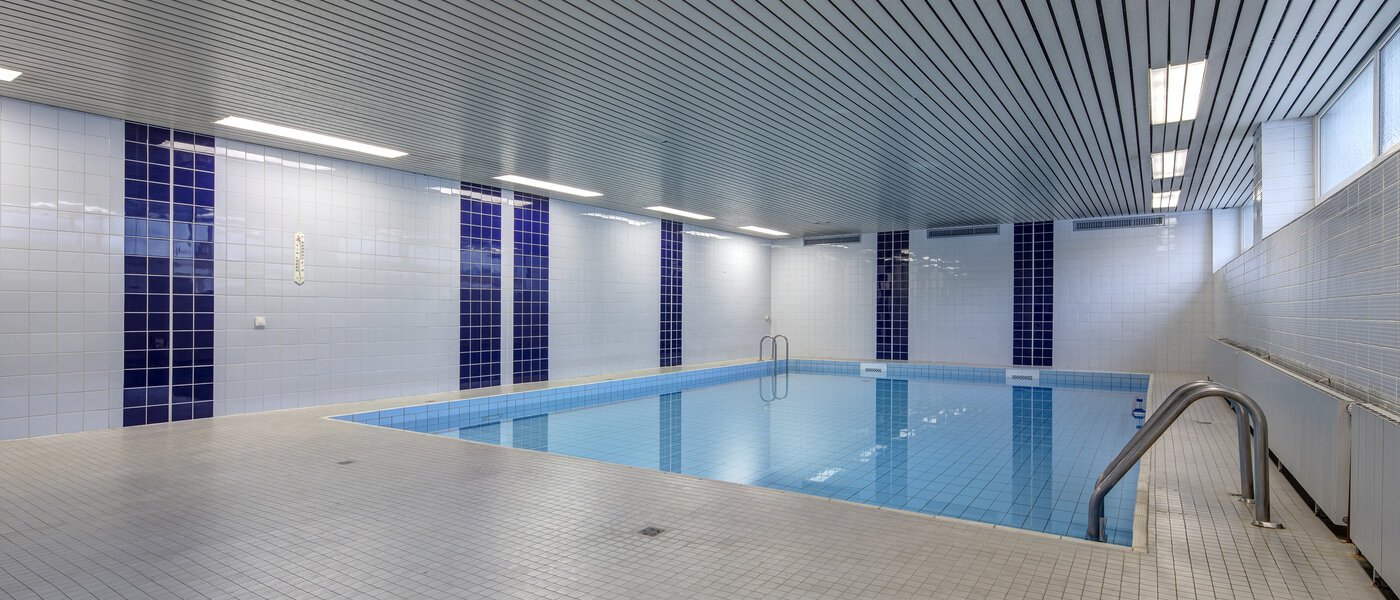 Ravna stran München Westpark 01 Bazen 10928