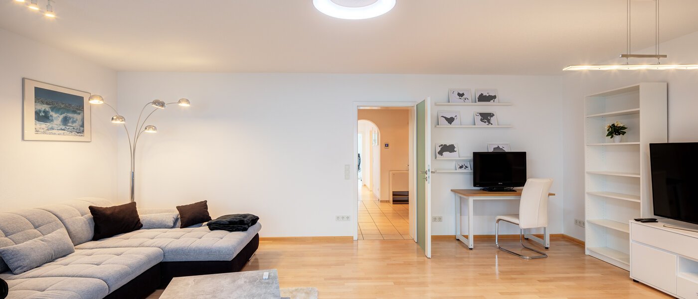 Plat Ismaning 04 Camera de zi 10991