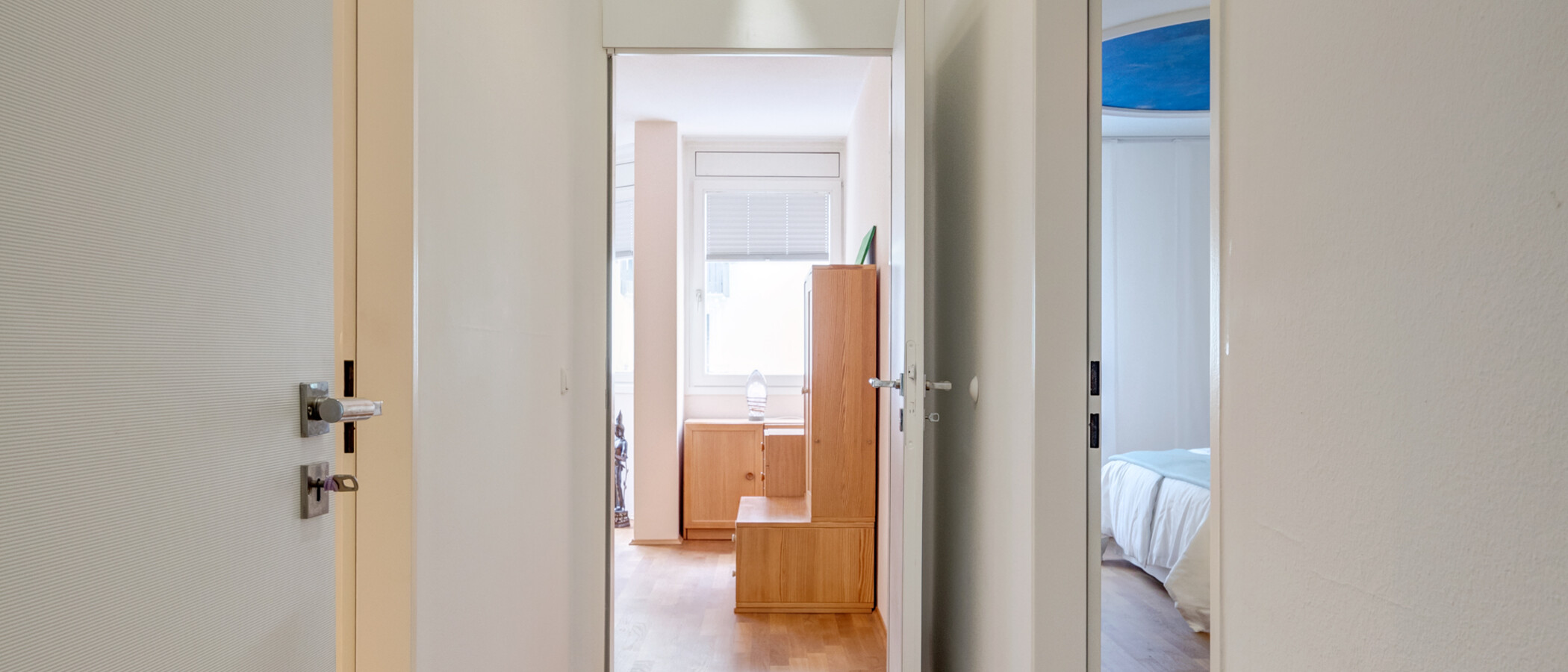 Mezonetno stanovanje München Schwabing-West (rund um den Hohenzollernplatz) 02 Koridor/hodnik 11000