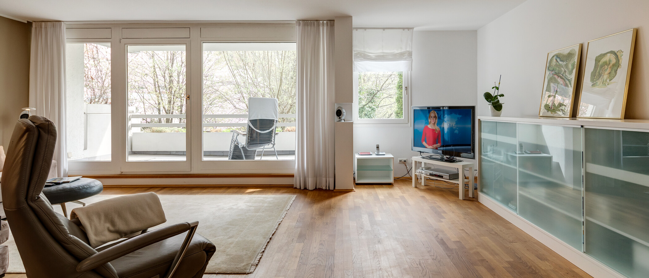 Mezonetno stanovanje München Schwabing-West (rund um den Hohenzollernplatz) 05 Dnevna soba 11000