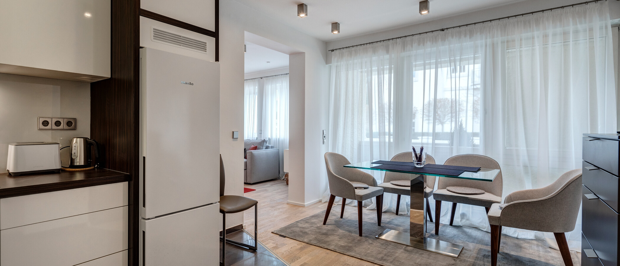 Ploché München Herzogpark 04 Jídelní prostor 11014