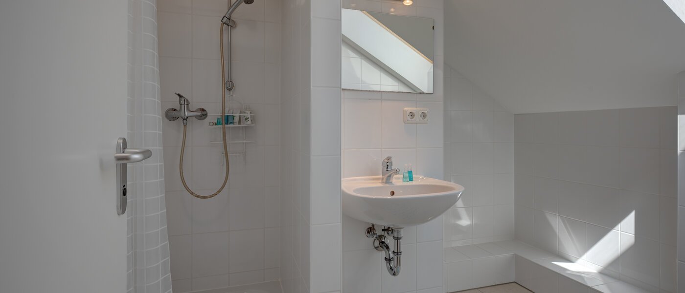 Двуетажна къща Gröbenzell 01 2. баня 11015