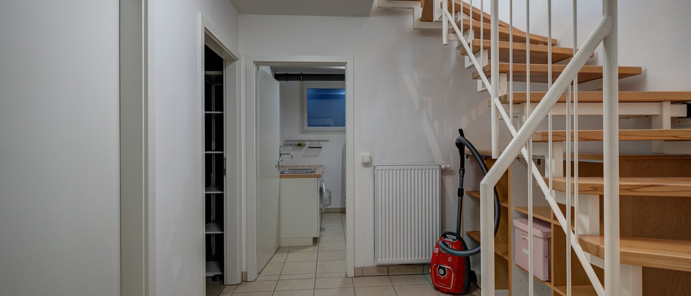 Двуетажна къща Gröbenzell 05 Коридор/ коридор 11015