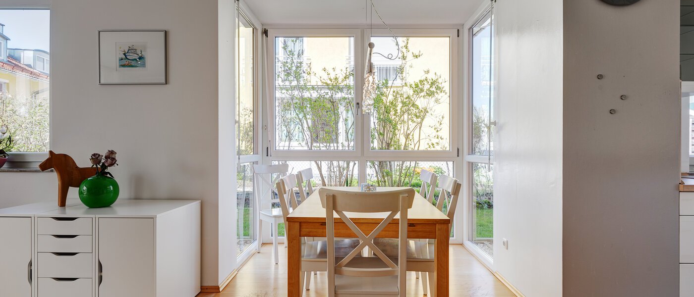 Двуетажна къща Gröbenzell 03 Дневна 11015