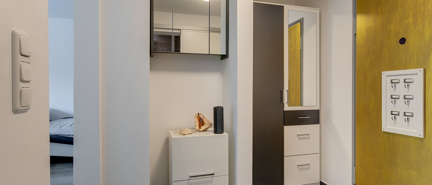 Ploché München Fasanerie 01 Chodba/chodba 11028