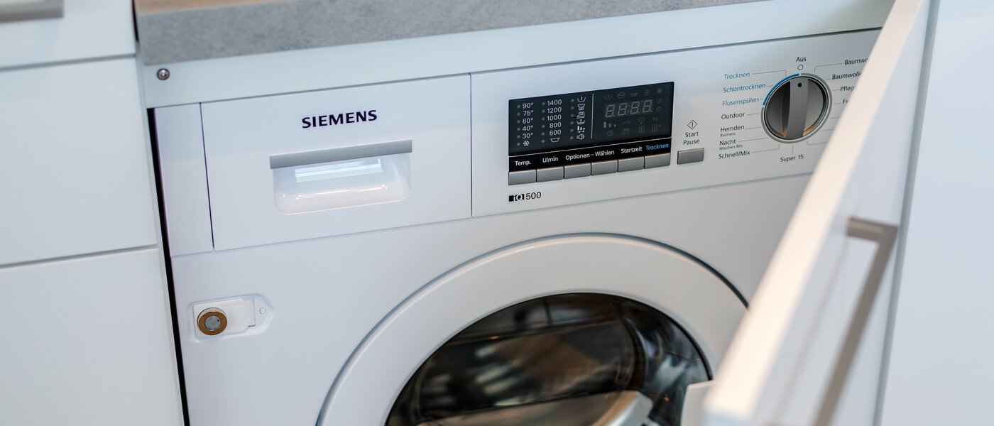 Ravna stran München Schwabing (links der Leopoldstraße) 02 Kuhinja 11029