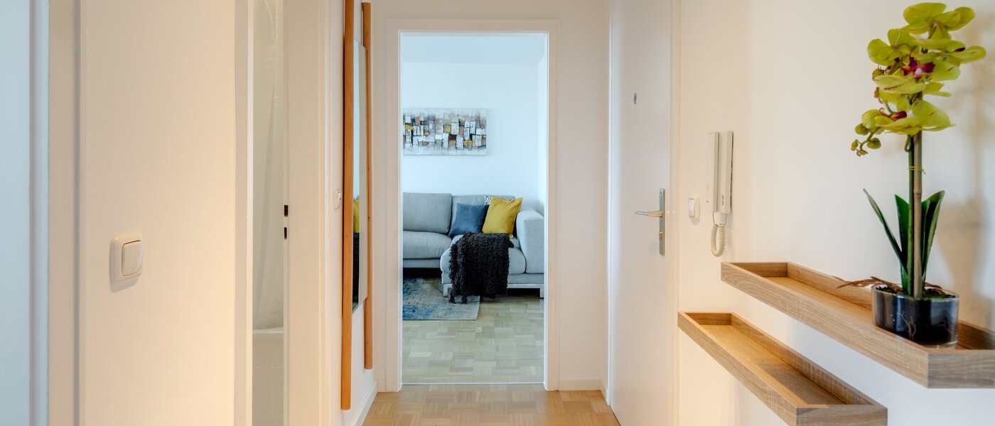 Ravna stran München Schwabing (links der Leopoldstraße) 01 Koridor/hodnik 11029