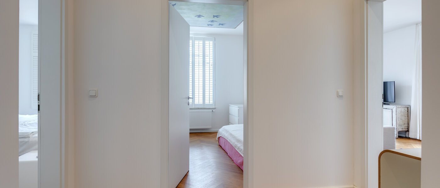 Ploché München Neuhausen 03 Chodba/chodba 11045