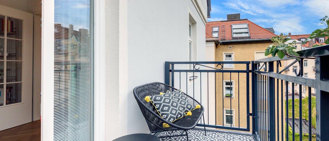 Ploché München Neuhausen 01 Balkon 11045