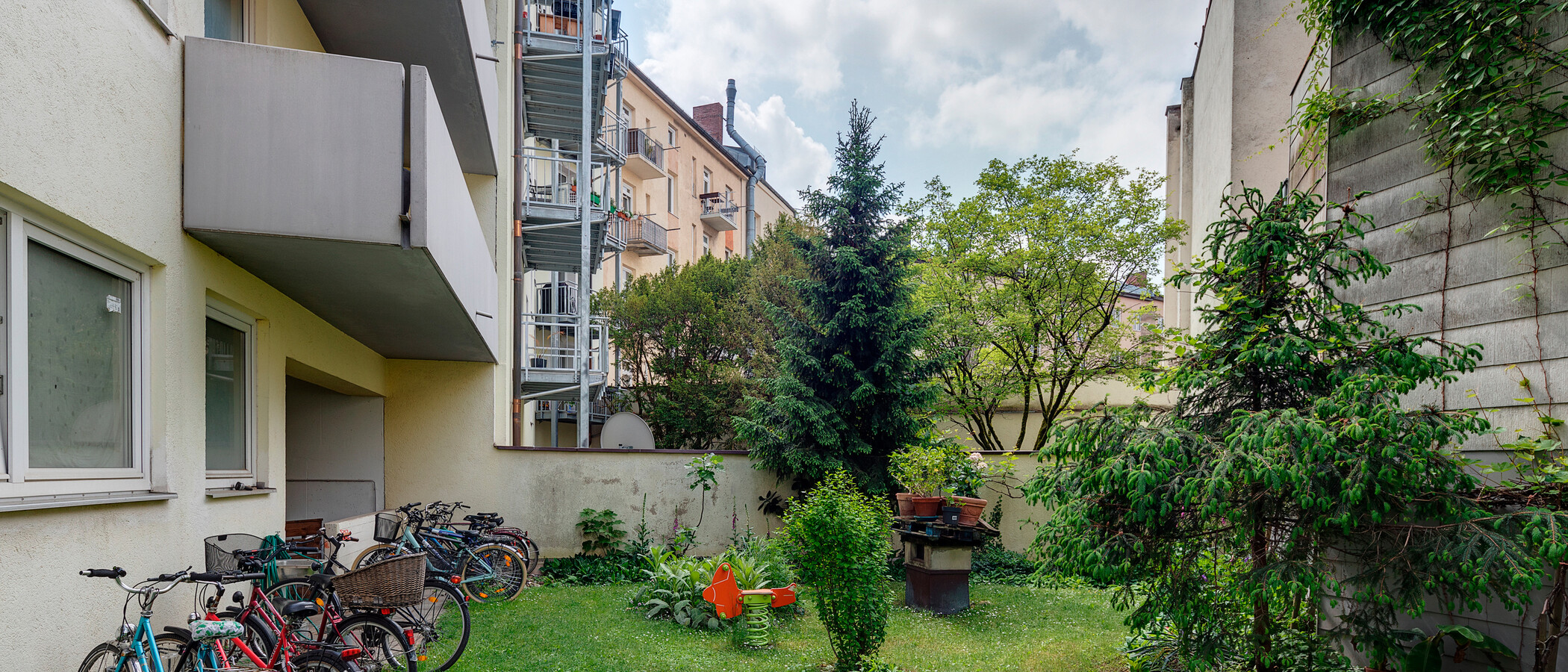 Плосък München Isarvorstadt 01 Вътрешен двор 11049