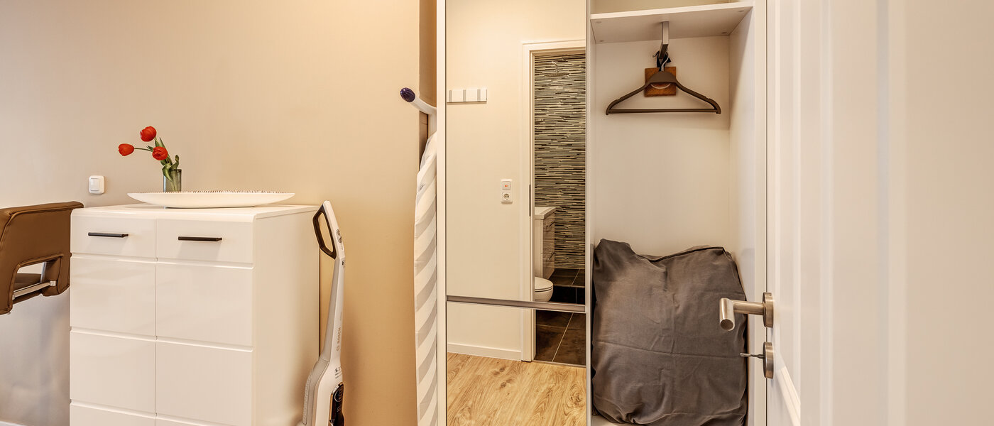 Lapos München Arabellapark 02 Folyosó/folyosó 11073