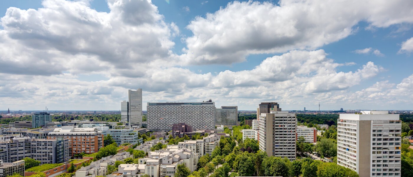 Lapos München Arabellapark 02 Közösség 11073