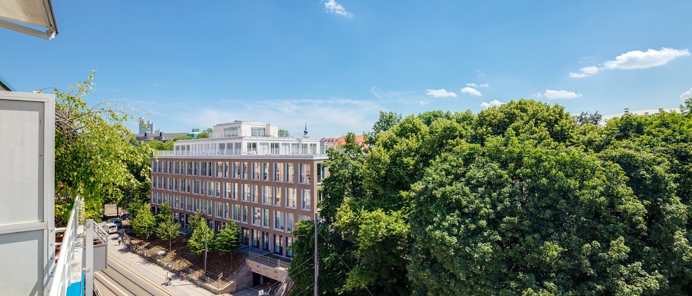 Tagterrasse-lejlighed München Bogenhausen 02 Udsigt 11076