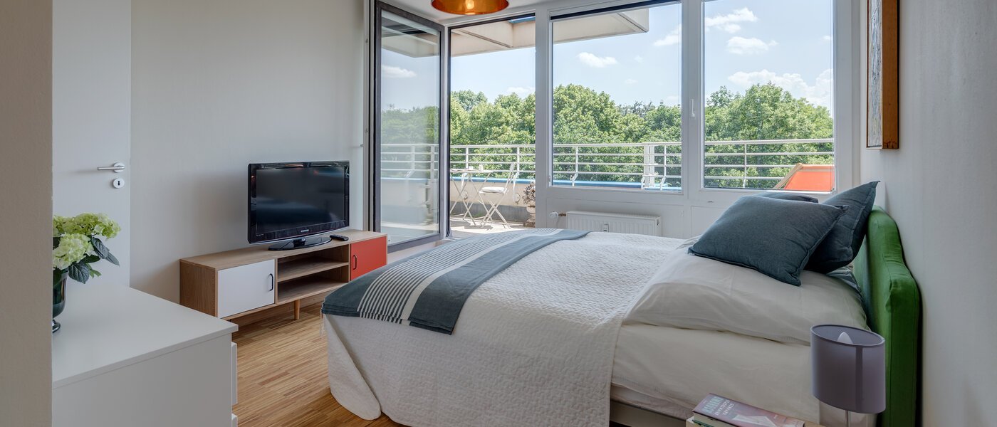 Tagterrasse-lejlighed München Bogenhausen 02 Soveværelse 11076