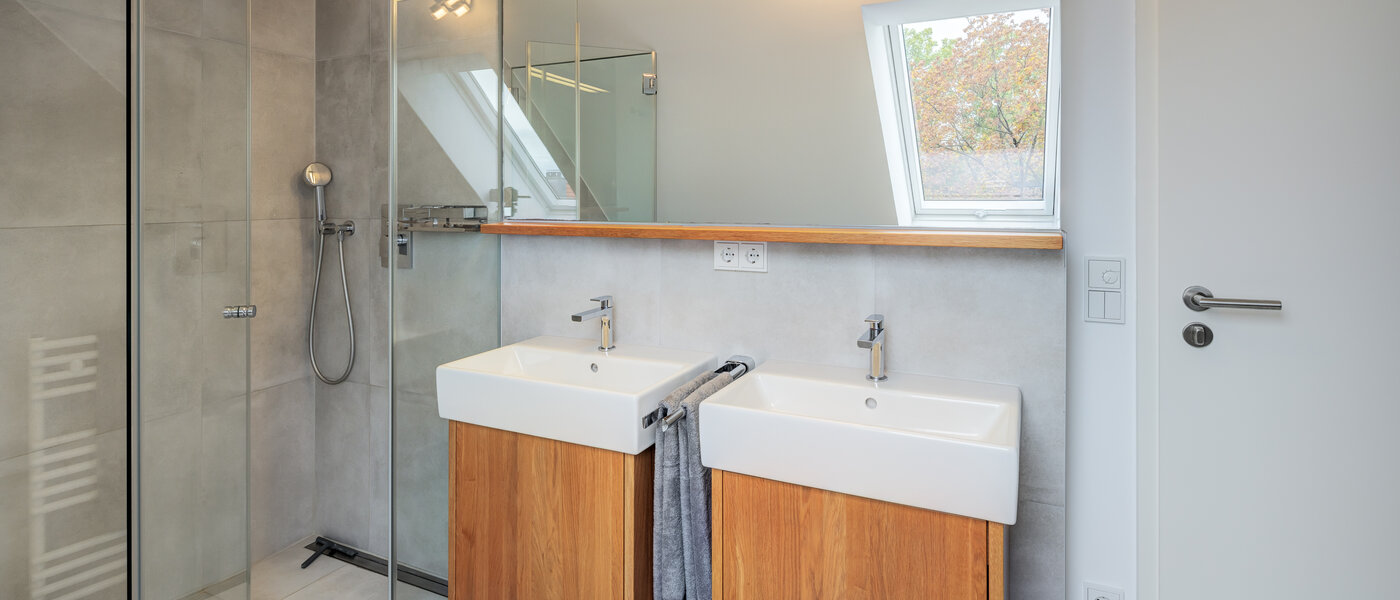 Maisonnette München Pasing 02 2. badkamer 11136