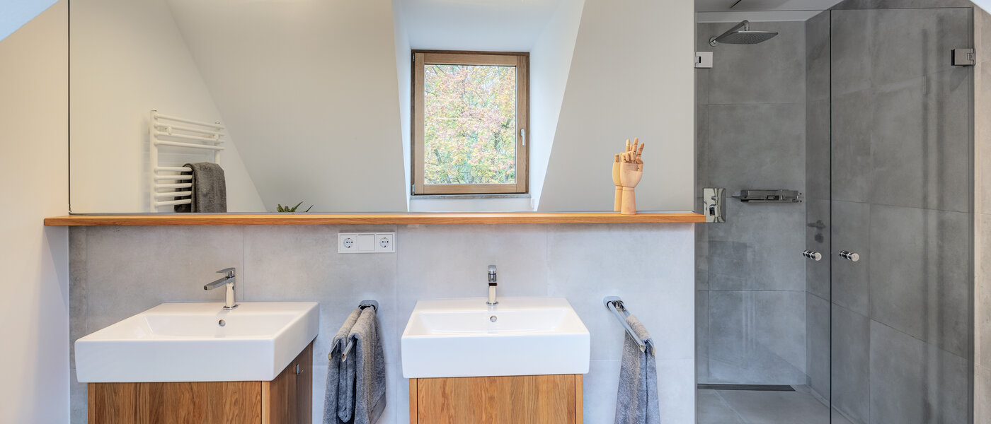 Maisonnette München Pasing 02 1e badkamer 11136