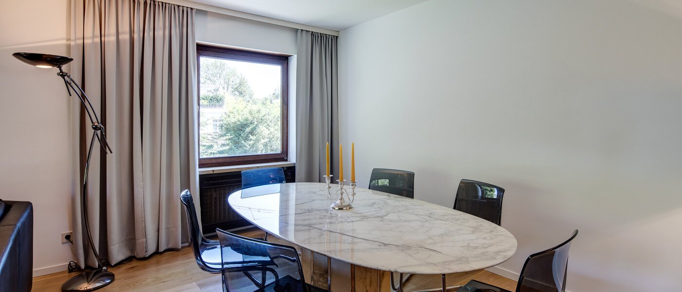 Lapos München Herzogpark 03 Nappali 11149