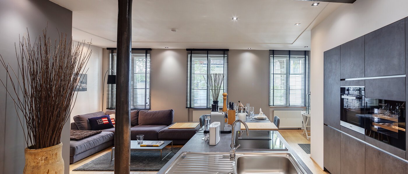 Lapos München Gärtnerplatzviertel 01 Konyha 11186