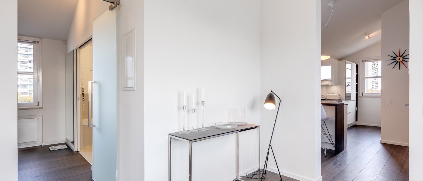 Апартамент с покривна тераса München Arabellapark 01 Коридор/ коридор 11226