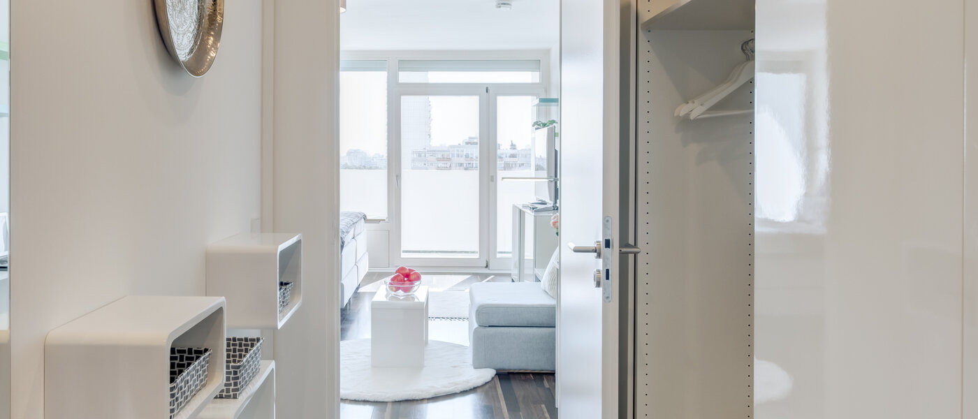 Ploché München Olympiazentrum 01 Chodba/chodba 11229