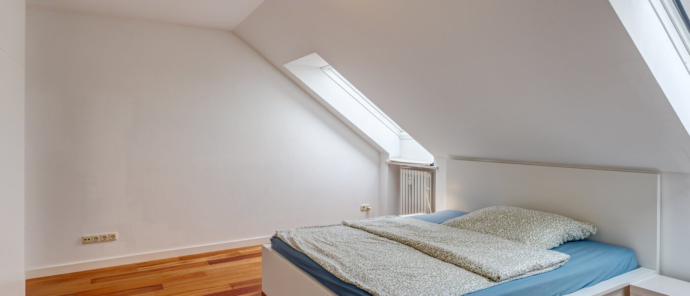 Тераса на даху плоска München Schwabing-Nord (zw. Leopoldstraße & Englischen Garten) 04 Спальня 11235