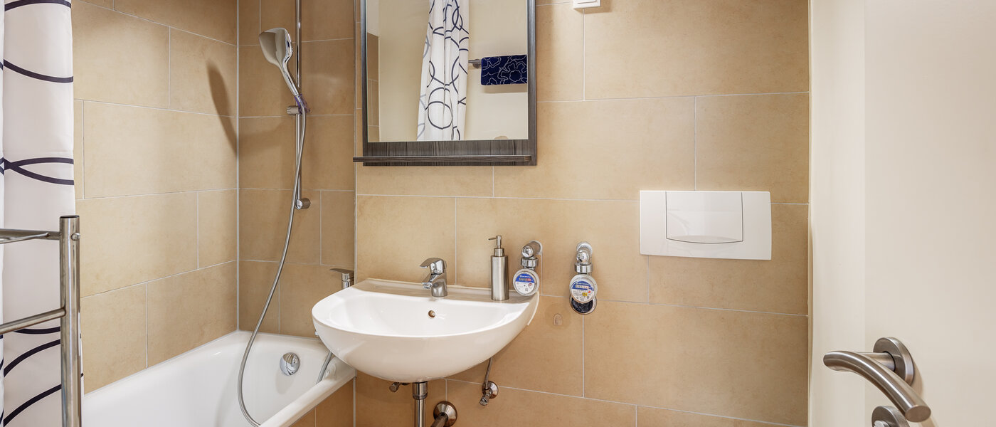 Ploché München Obersendling 01 Koupelna 11254