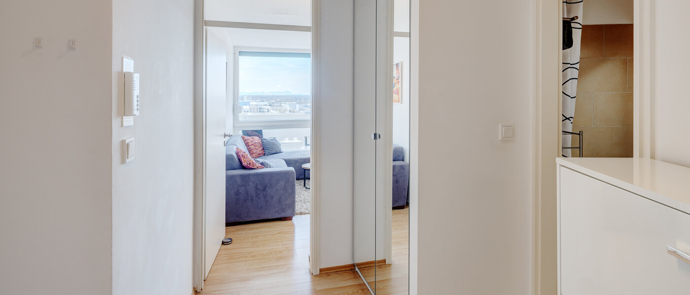 Ploché München Obersendling 01 Chodba/chodba 11254