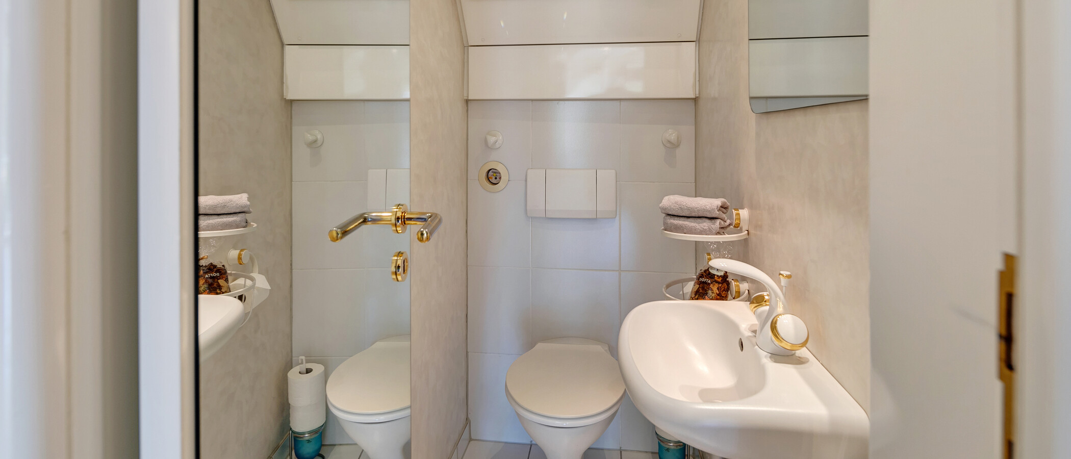 Çatı teraslı daire München Menterschwaige 01 Misafir WC 11267