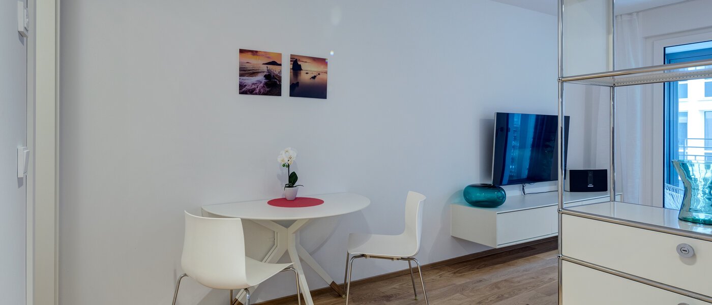 Lapos München Bogenhausen 04 Nappali 11300