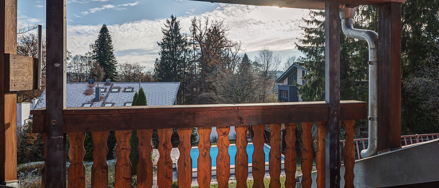 Samostatne stojaci dom Starnberg 01 Balkón 11331