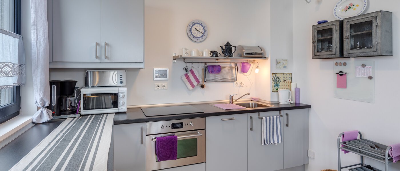 Ravna stran München Oberföhring 02 Kuhinja 11374