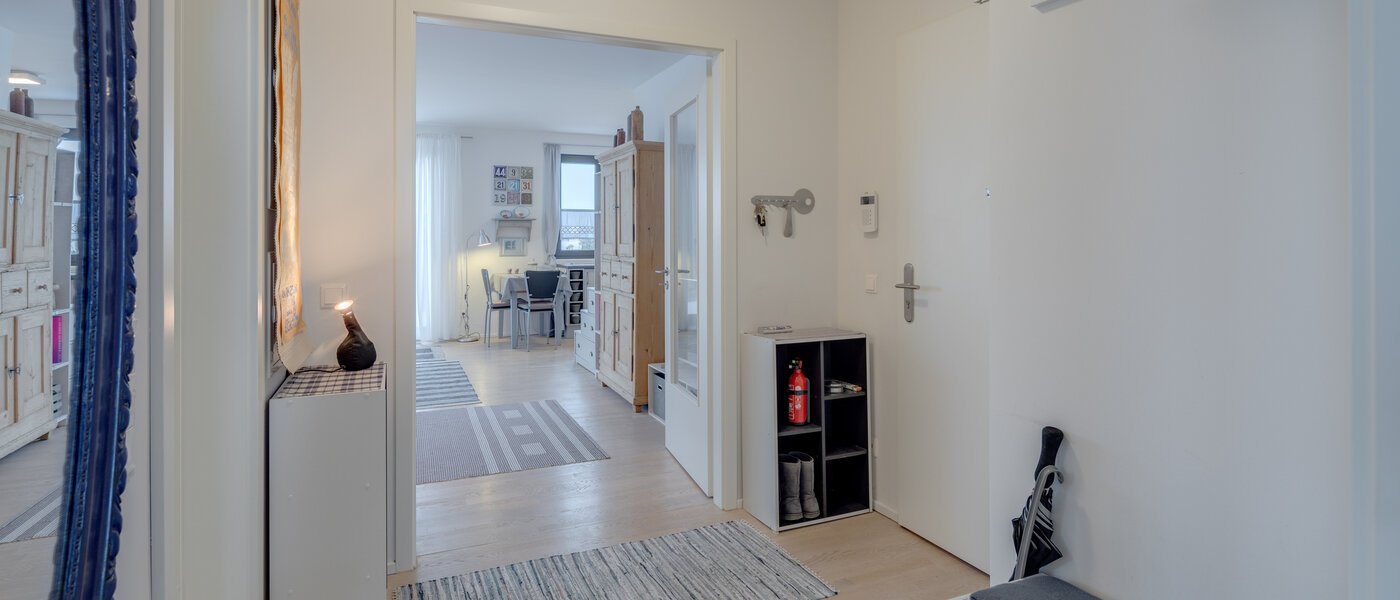 Ravna stran München Oberföhring 02 Koridor/hodnik 11374