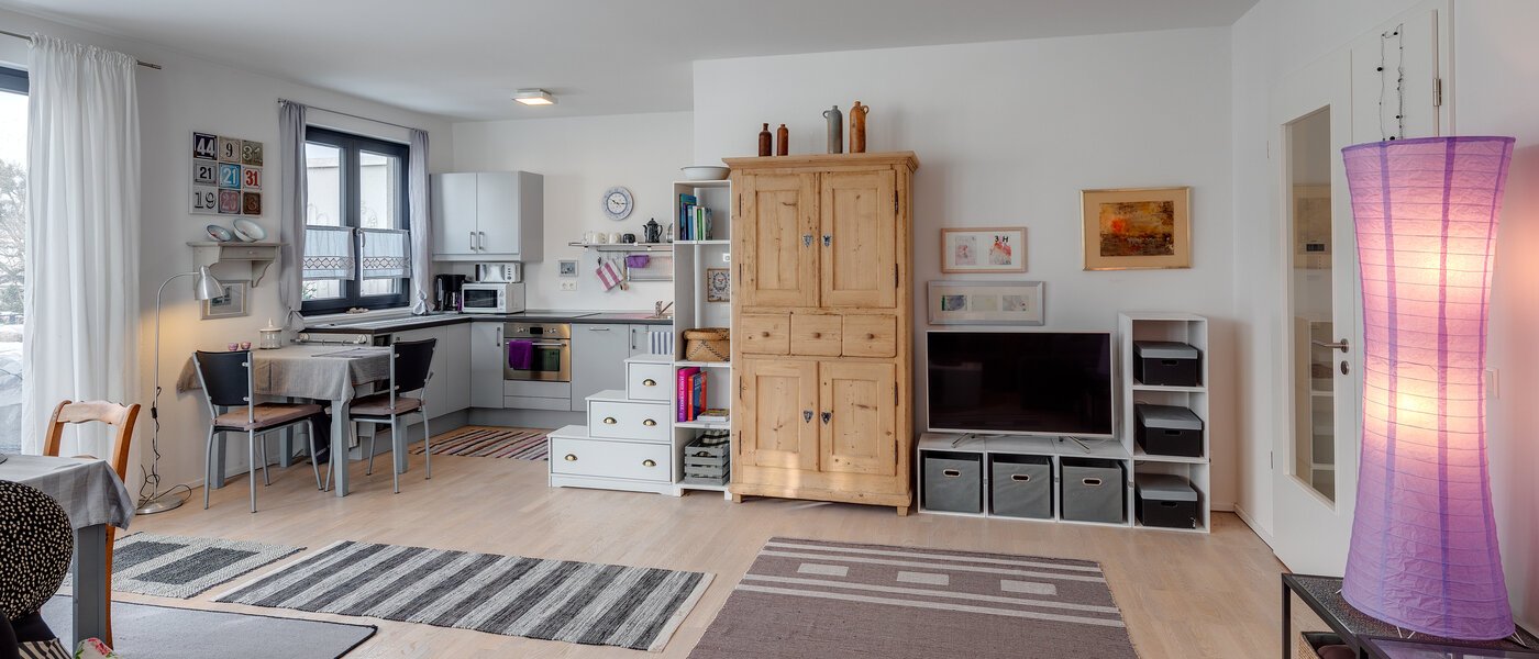 Ravna stran München Oberföhring 03 Dnevni prostor 11374