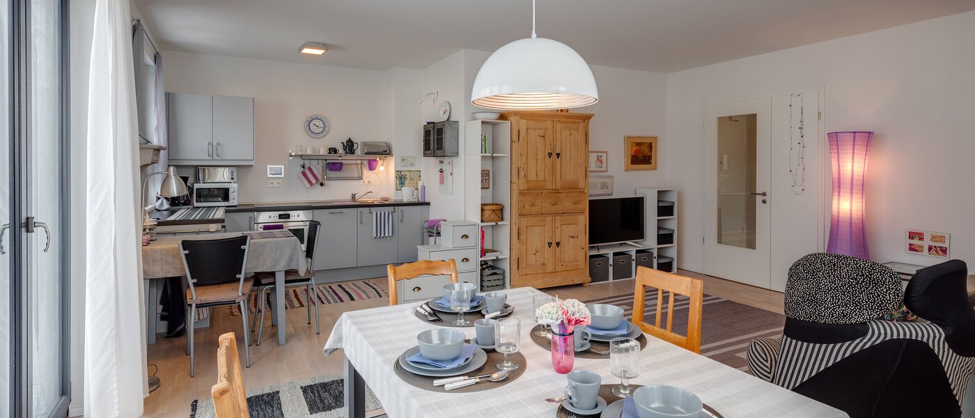 Ravna stran München Oberföhring 04 Dnevni prostor 11374