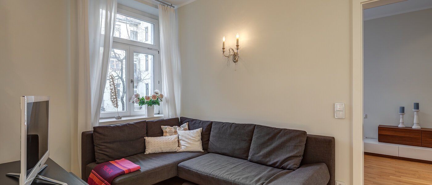 Lapos München Glockenbachviertel 02 Nappali 11395