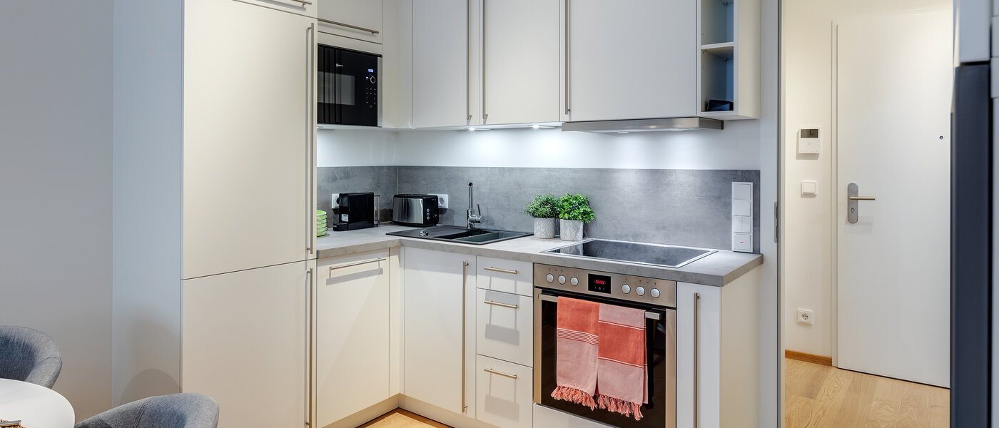 Lapos München Bogenhausen 01 Konyha 11481